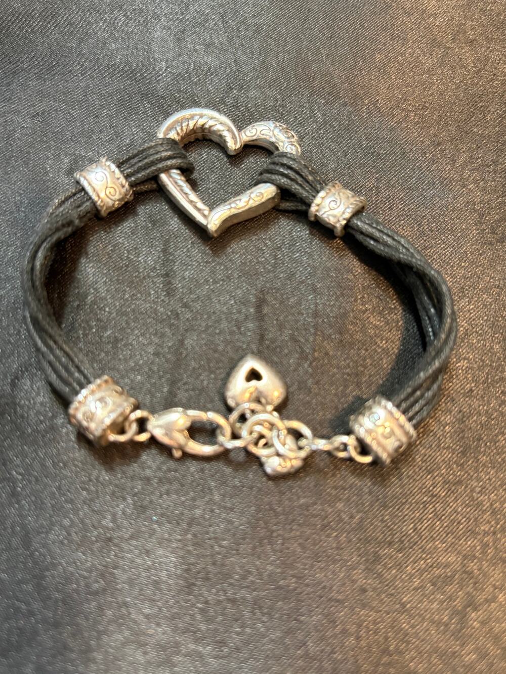 Brighton Black Cord Silver Tone Heart Toggle Bracelet – DISTRESSED Size 6.5
